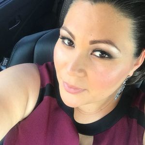 Meet your Posher, Alvarez